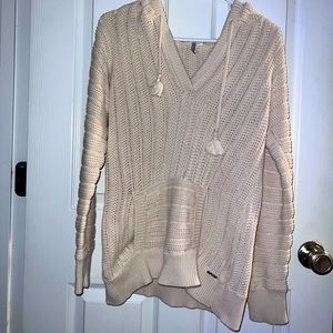 Rip Curl hooded knit pullover. Gently used. Perfect for spring or beach.